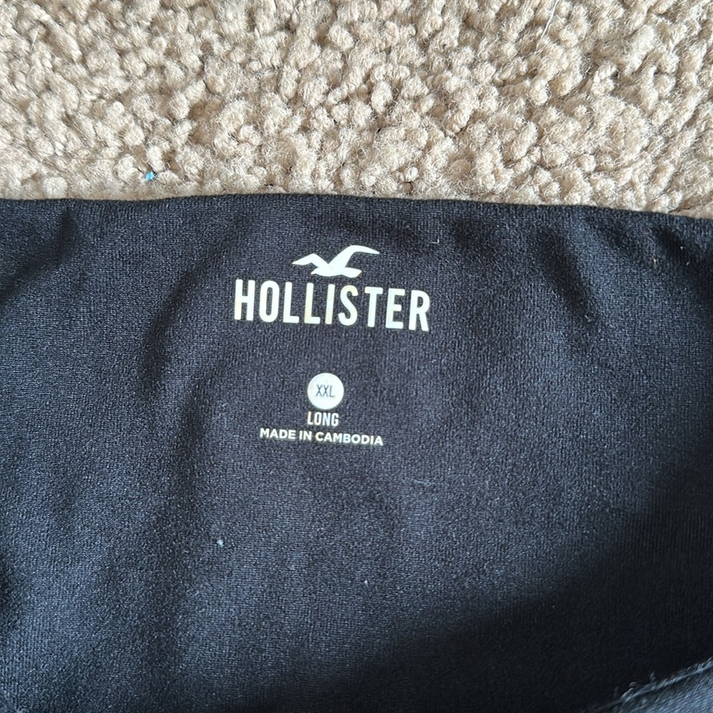 Hollister Women's Black Tank Top - Picture 2 of 2